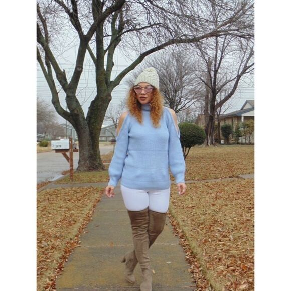 ✨Blue Turtleneck Open Shoulder Sweater✨ - Picture 6 of 7